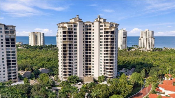 8930 BAY COLONY DR PH 2002, NAPLES, FL 34108 - Image 6846ba23f48dff3cdb46c8e474505dcd/3524259851