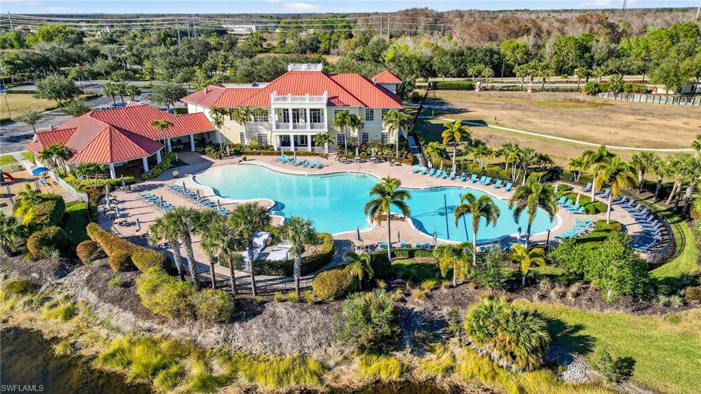 COUNTRY CLUB - Residential