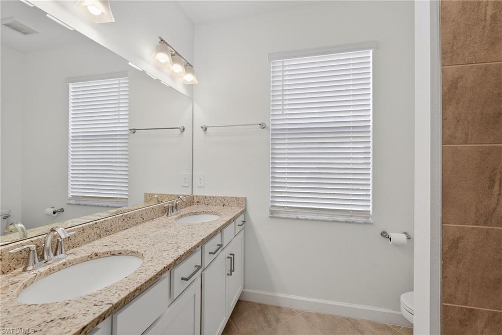 COUNTRY CLUB - Residential