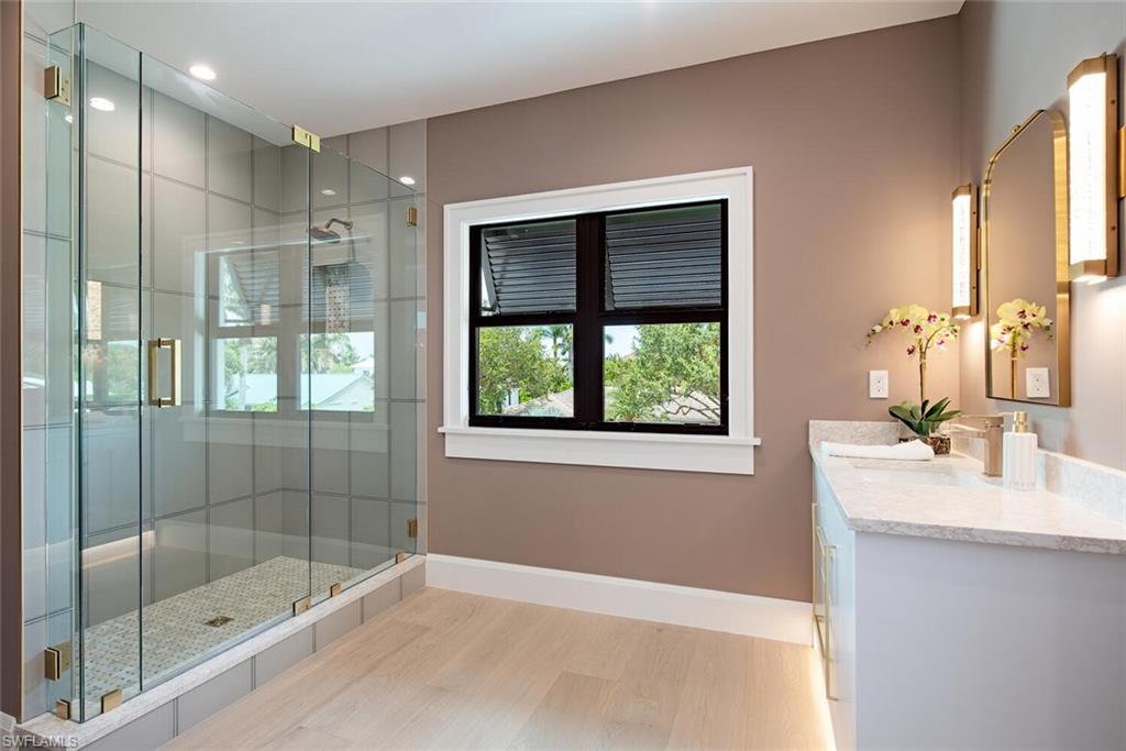 PARK SHORE - Residential