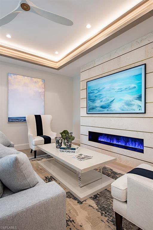 PARK SHORE - Residential