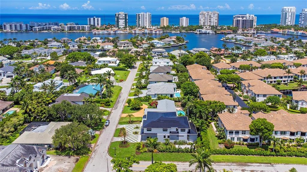 PARK SHORE - Residential