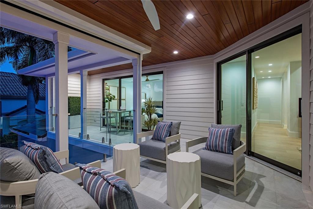 PARK SHORE - Residential