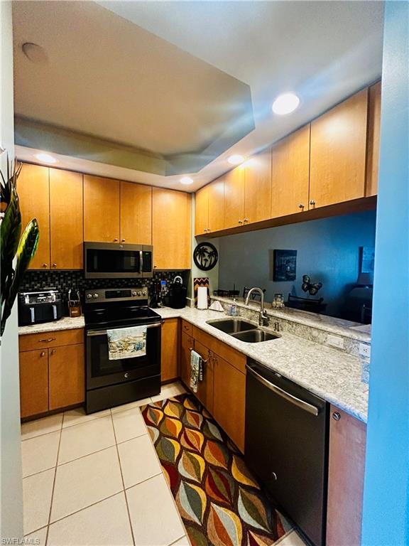 VAN LOON COMMONS - Residential