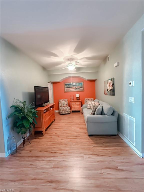 VAN LOON COMMONS - Residential