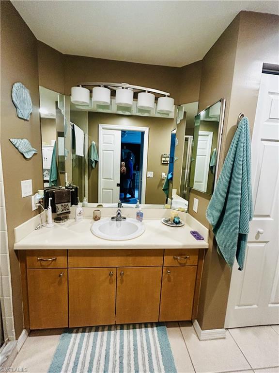 VAN LOON COMMONS - Residential