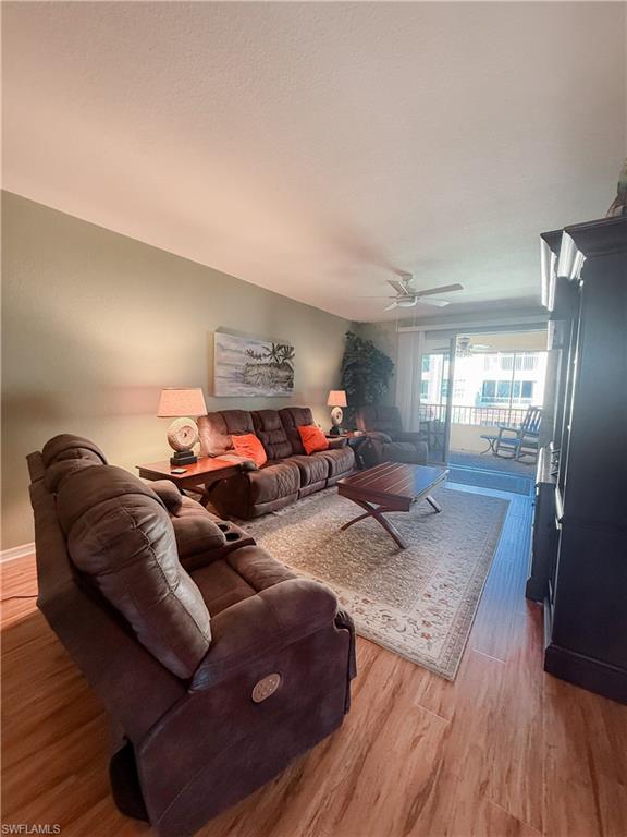 VAN LOON COMMONS - Residential