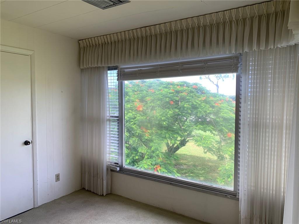 SEVEN LAKES - Residential