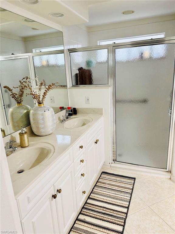 IBIS COVE - Residential