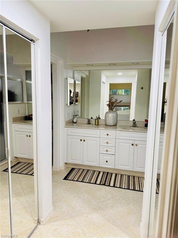 IBIS COVE - Residential