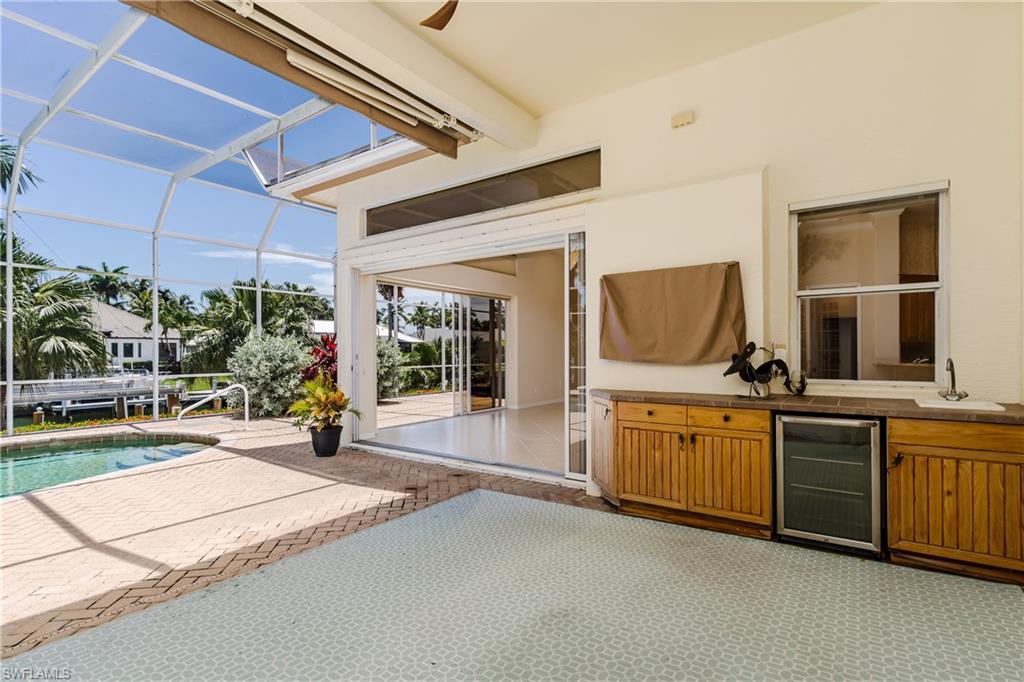 MARCO BEACH - Residential