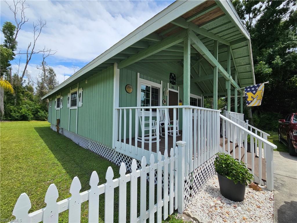 PINE ISLAND CENTER - Residential Lease