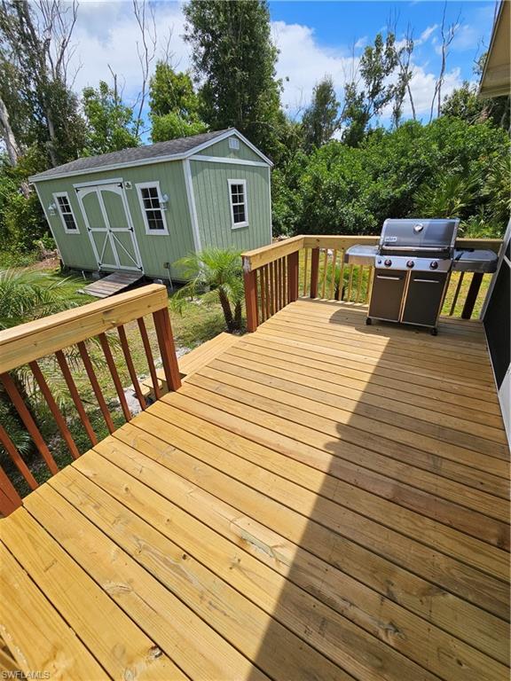 PINE ISLAND CENTER - Residential Lease