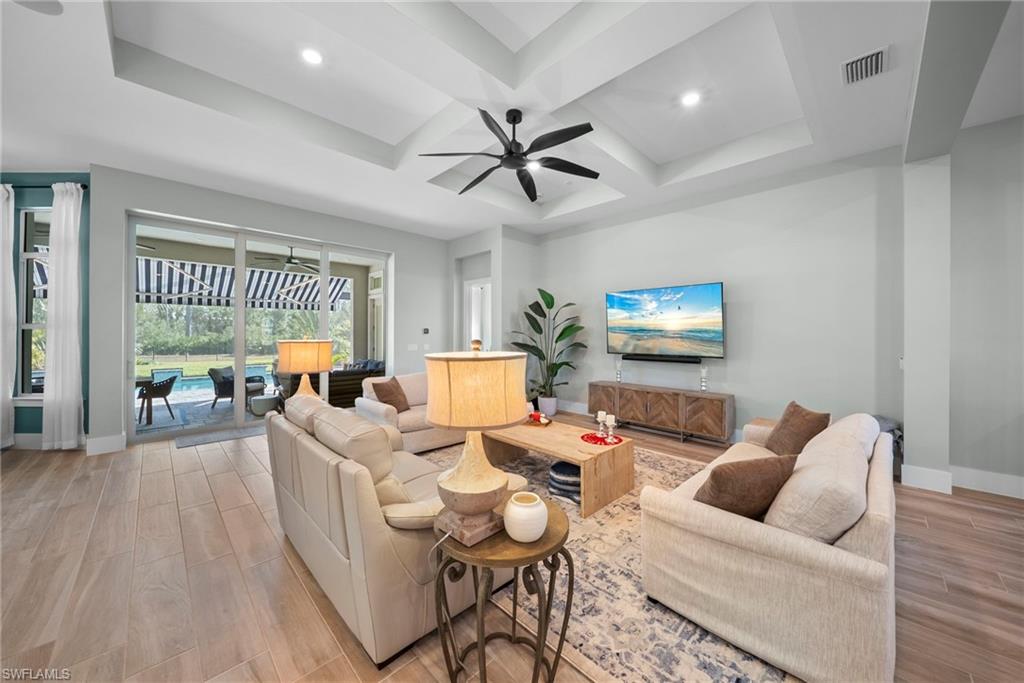 LAKE BABCOCK - Residential