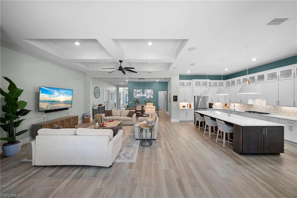 LAKE BABCOCK - Residential