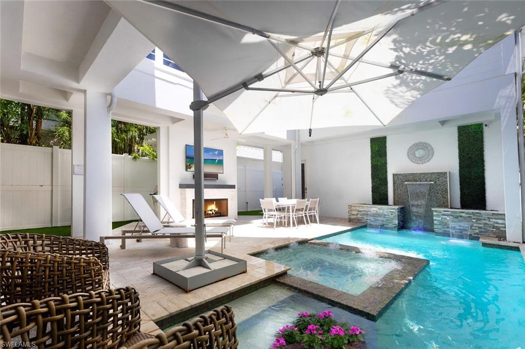 OLDE NAPLES - Residential