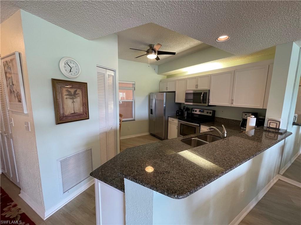 FAIRWAYS AT EMERALD GREENS - Residential Lease