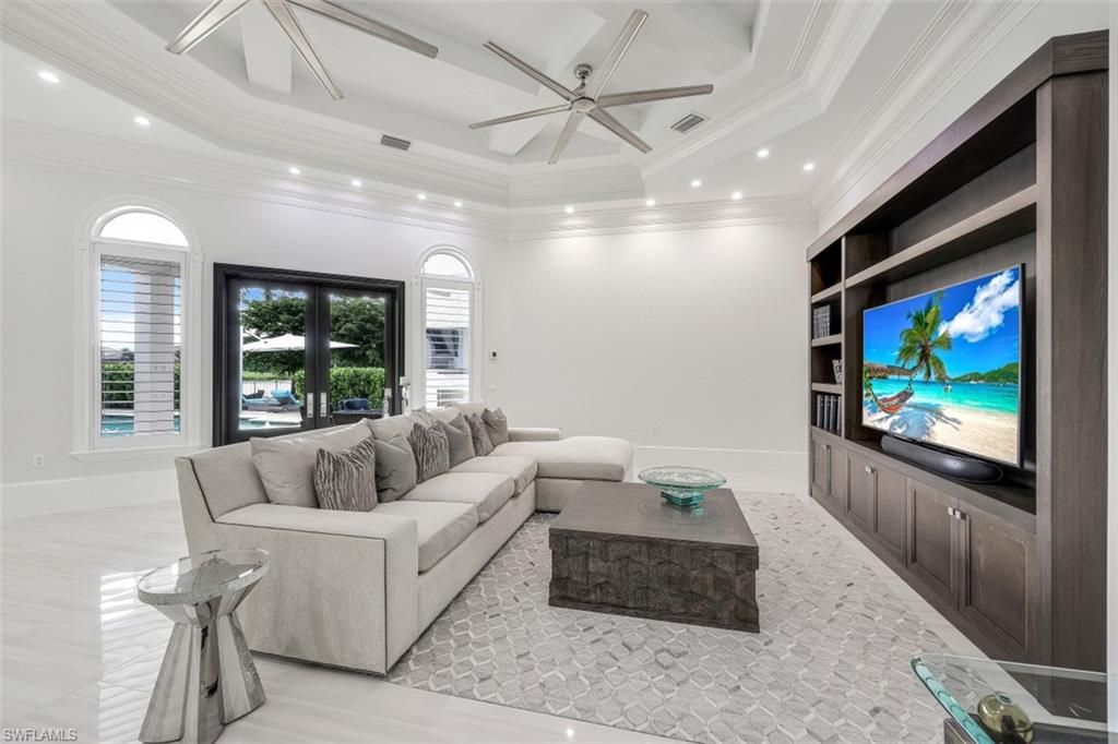 QUAIL WEST - Residential