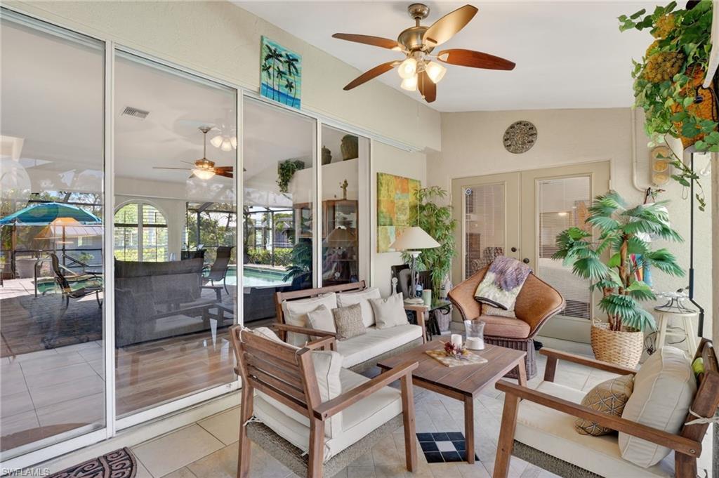 SAN CARLOS PARK - Residential