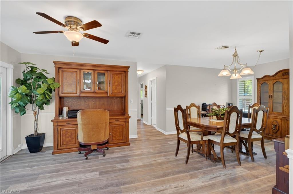 SAN CARLOS PARK - Residential