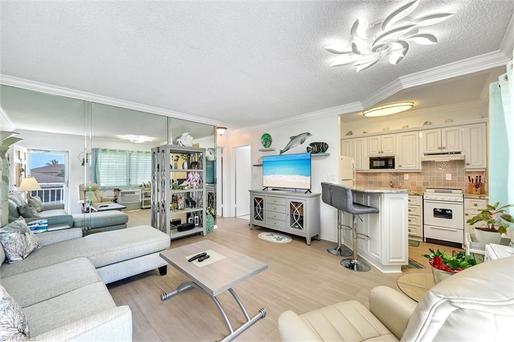 AQUARIUS APTS OF MARCO ISLAND - Residential