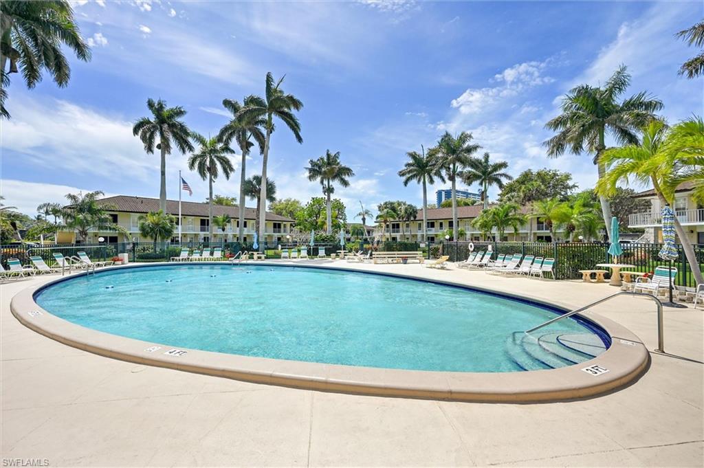 AQUARIUS APTS OF MARCO ISLAND - Residential