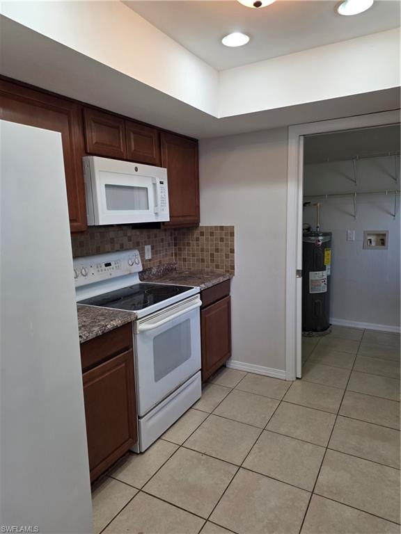 LOCHMOOR - Residential Lease