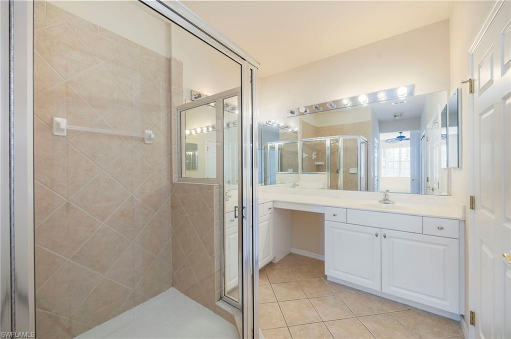 LAKE BARRINGTON - Residential