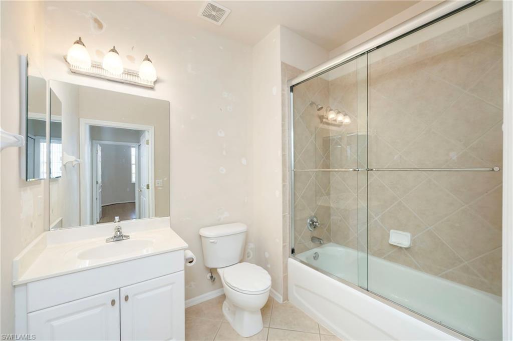 LAKE BARRINGTON - Residential