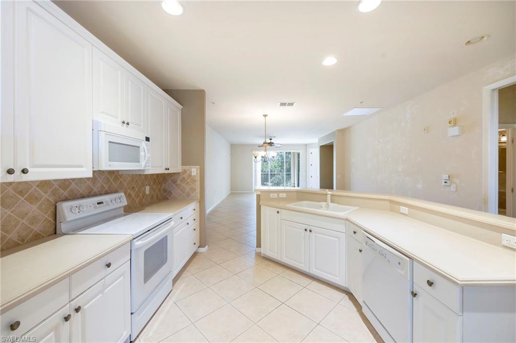 LAKE BARRINGTON - Residential