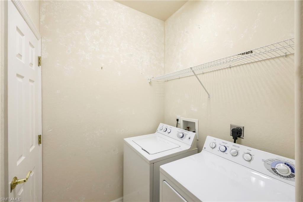 LAKE BARRINGTON - Residential