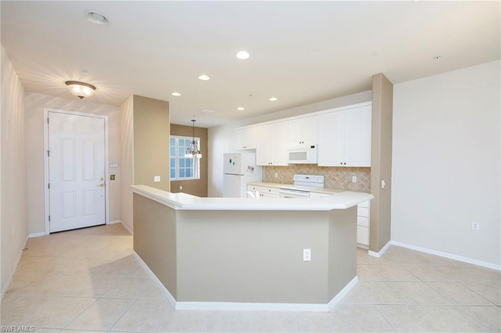 LAKE BARRINGTON - Residential