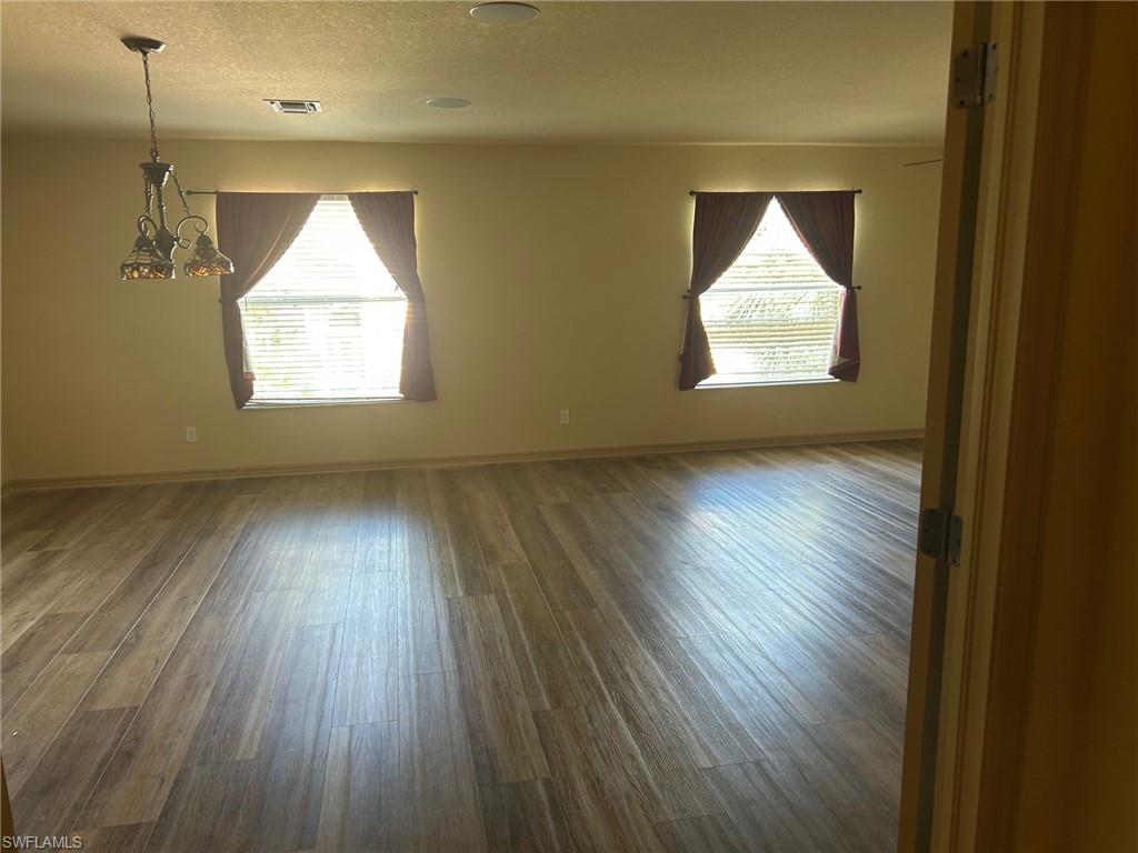 BELLA TERRA - Residential Lease