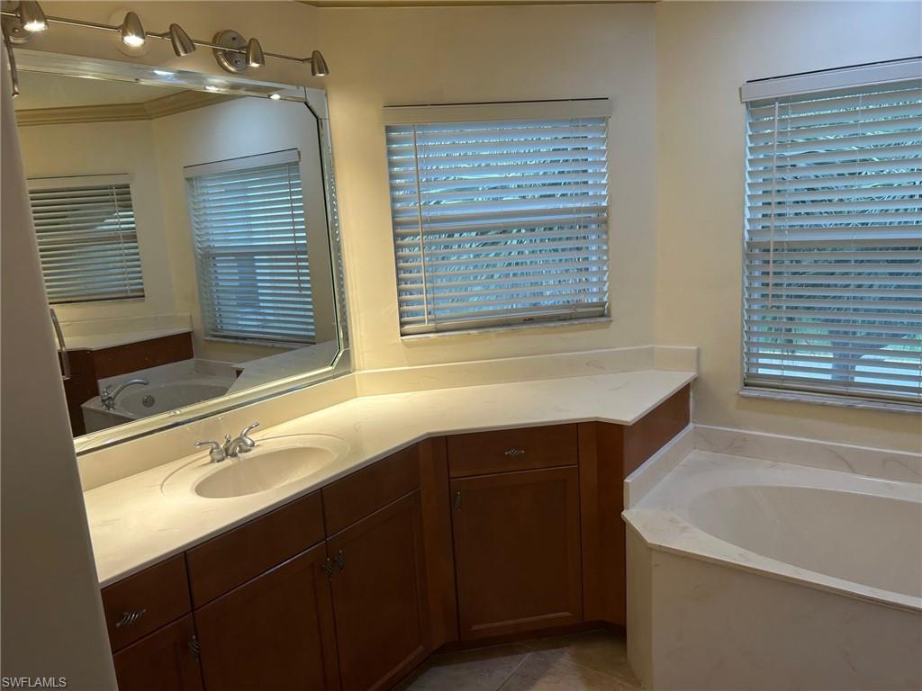 BELLA TERRA - Residential Lease