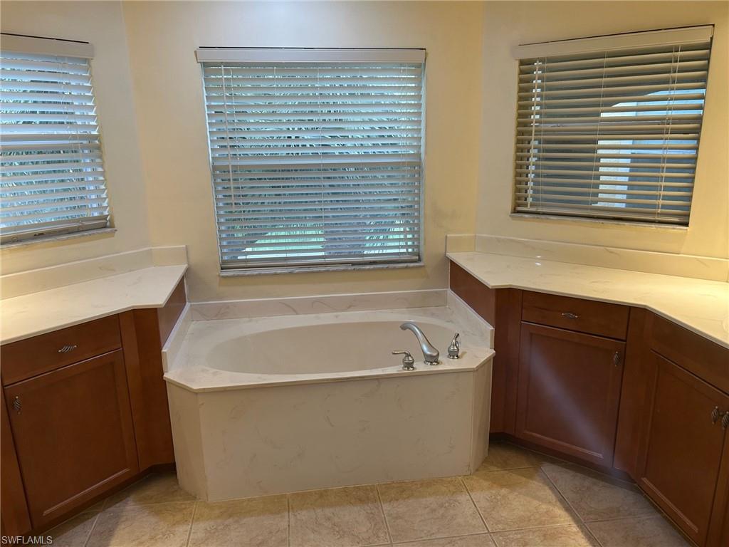 BELLA TERRA - Residential Lease