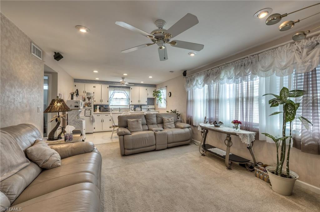 HYDE PARK - Residential