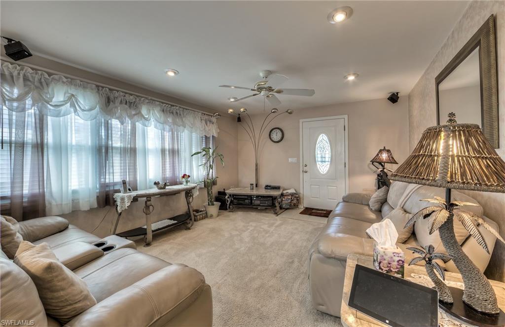 HYDE PARK - Residential