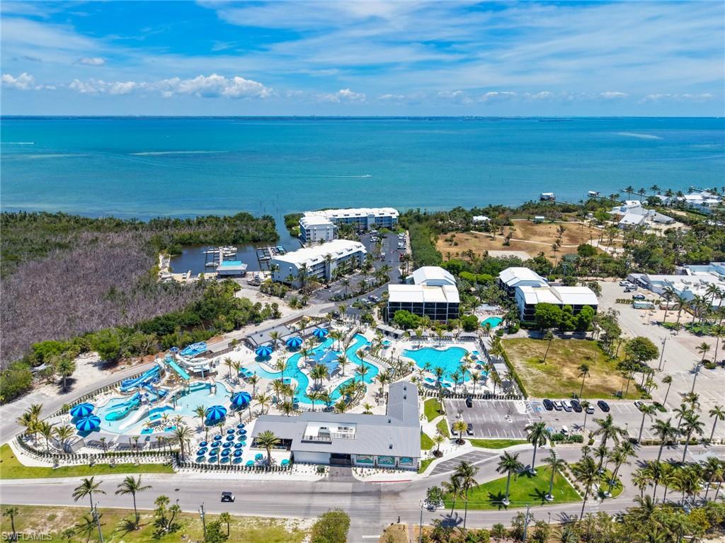 BAYSIDE VILLAS - Residential
