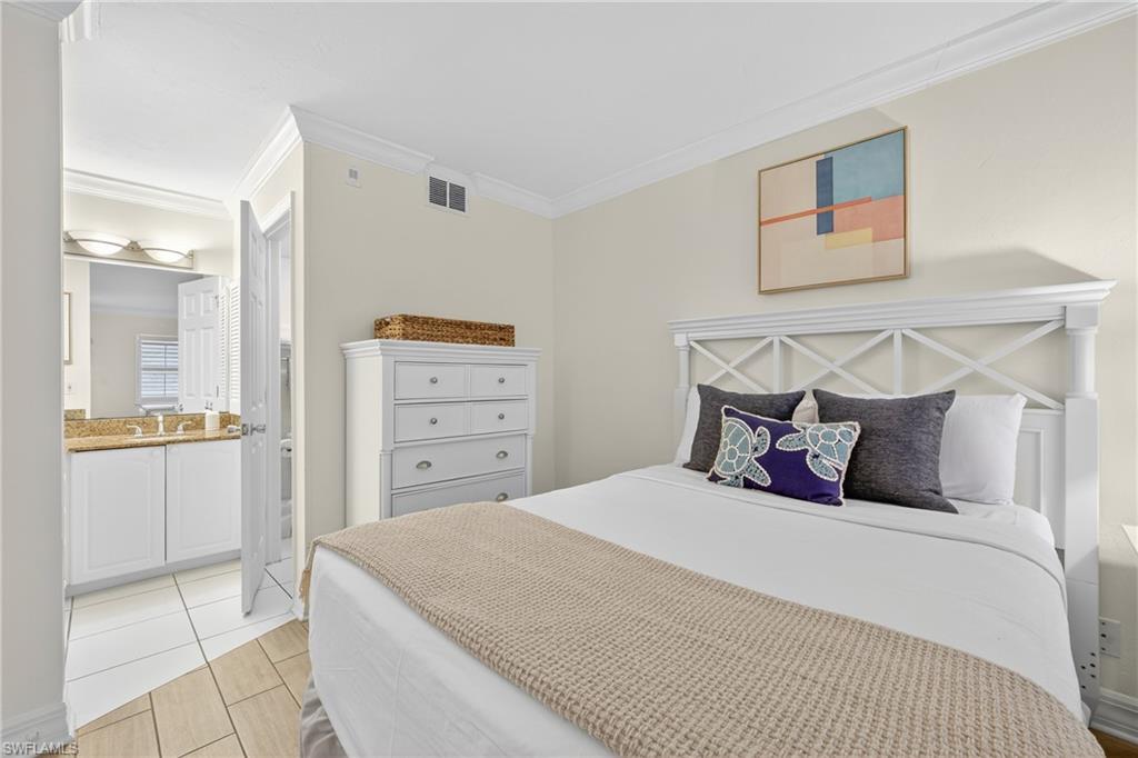 BAYSIDE VILLAS - Residential