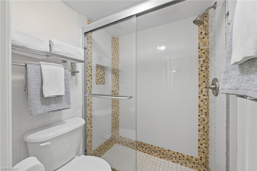 BAYSIDE VILLAS - Residential