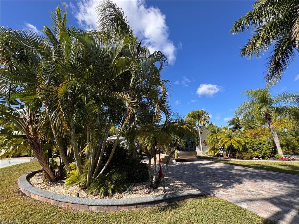 RIVERBEND MOTORCOACH RESORT - Land