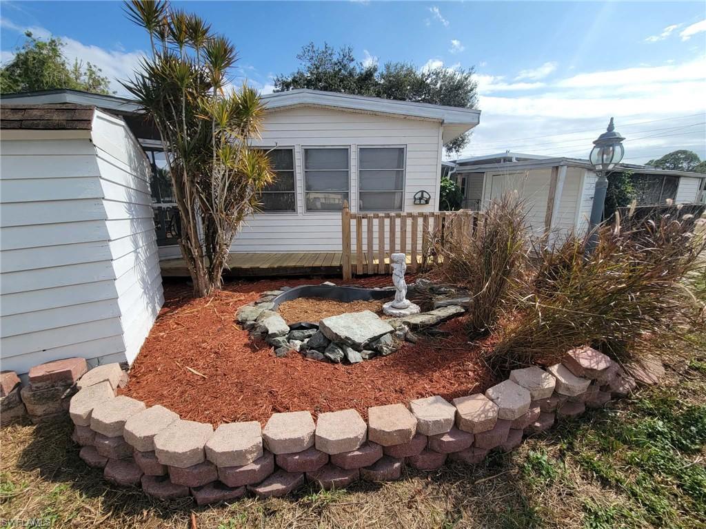 MOBILE MANOR - Residential