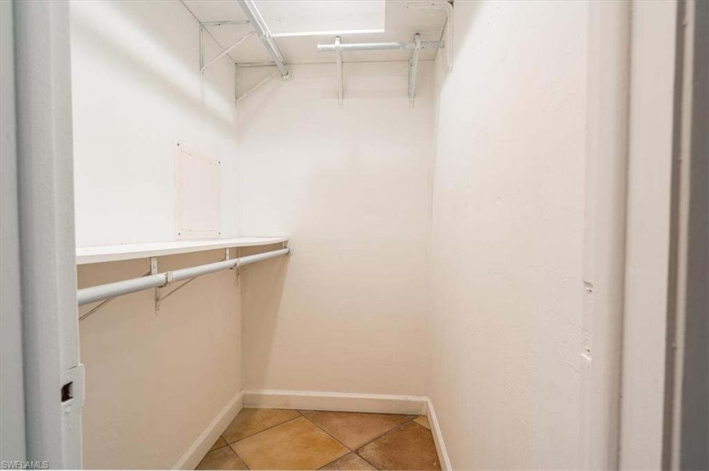 BOCA CIEGA VILLAGE - Residential