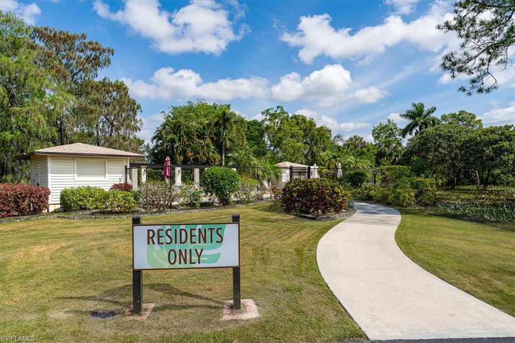 BOCA CIEGA VILLAGE - Residential