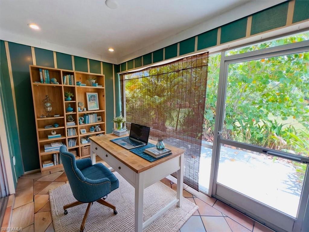 BOCA CIEGA VILLAGE - Residential