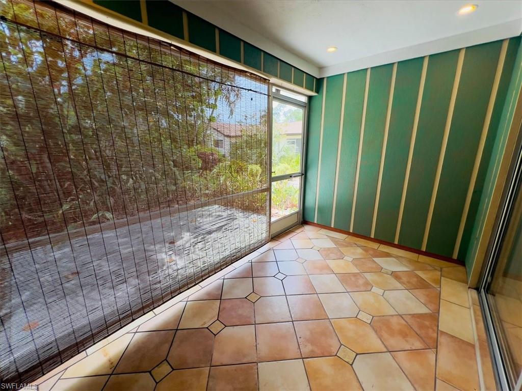 BOCA CIEGA VILLAGE - Residential