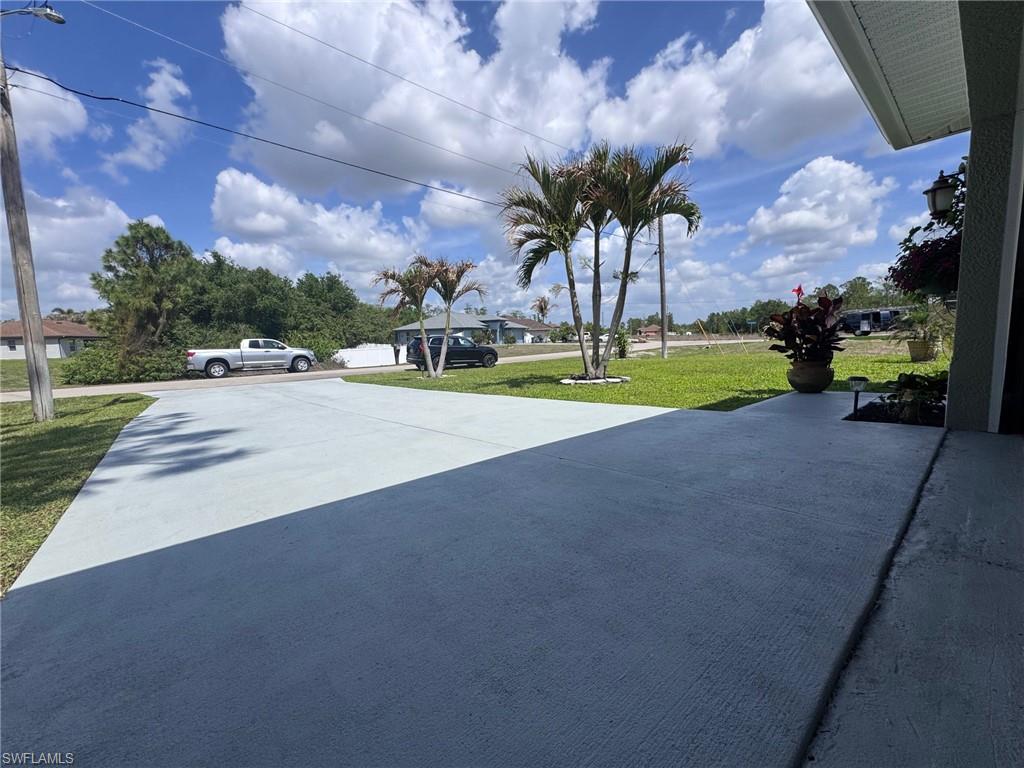 MIRROR LAKES - Residential