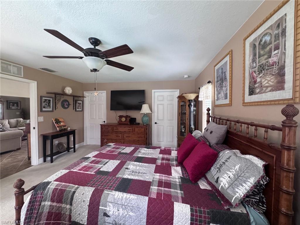 MIRROR LAKES - Residential