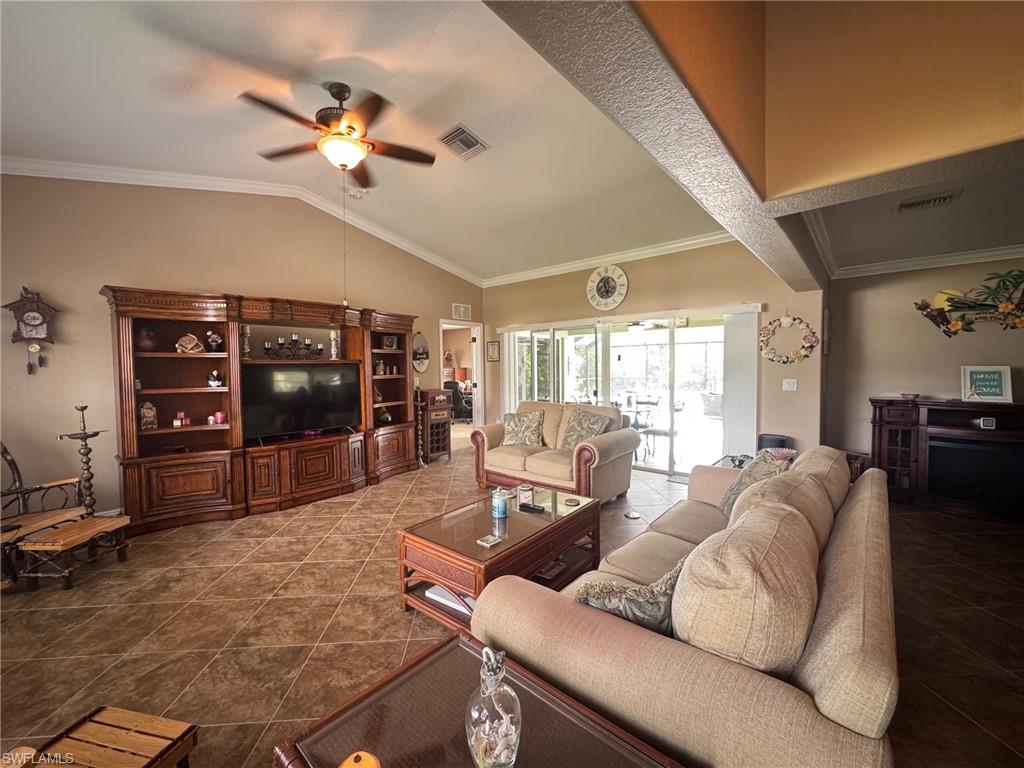 MIRROR LAKES - Residential