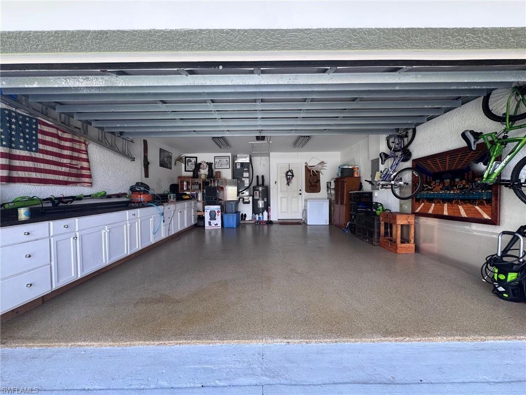 MIRROR LAKES - Residential